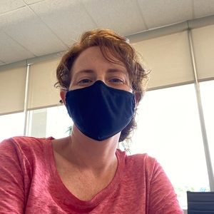 Meet your Posher, Holly